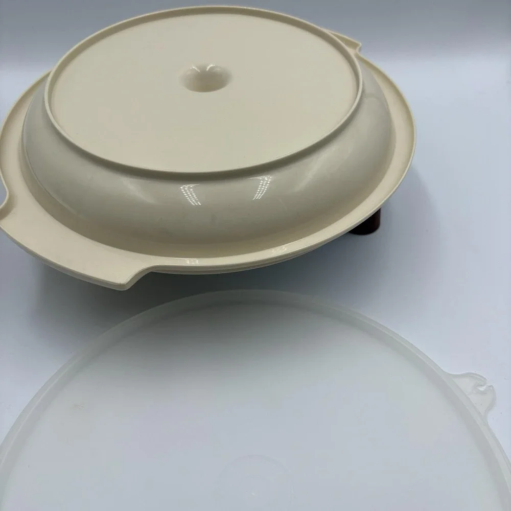 Vintage Tupperware Suzette‎ Divided Plate 608-4 & Lid 229-17 With Handle Tan